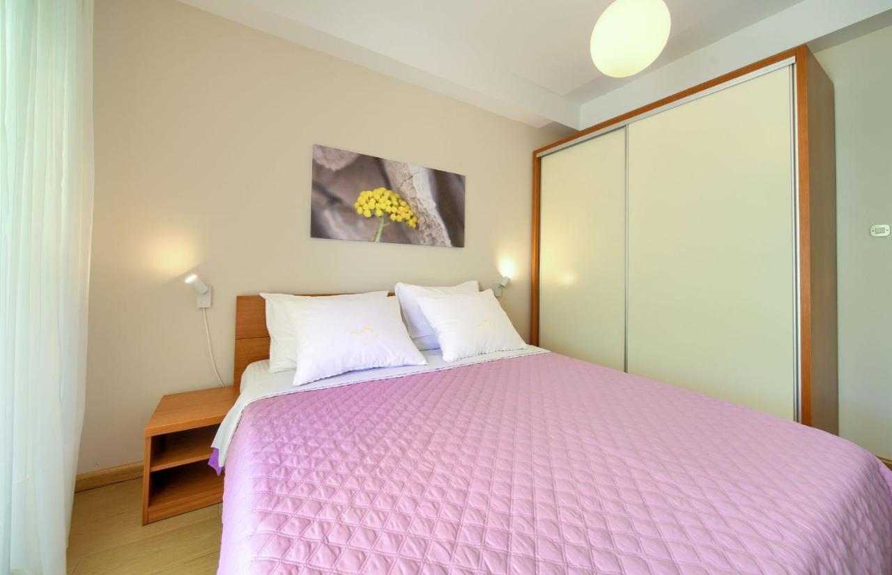 Apartments Jele Малинска Экстерьер фото
